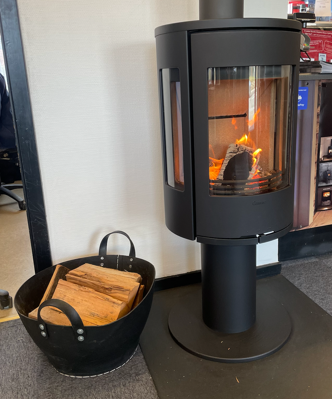 sort miljøvenlig brændekurv fra termatech