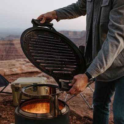Solo Stove – Lagerfeuer-Grillplatte aus Gusseisen (erfordert einen „HUB“)